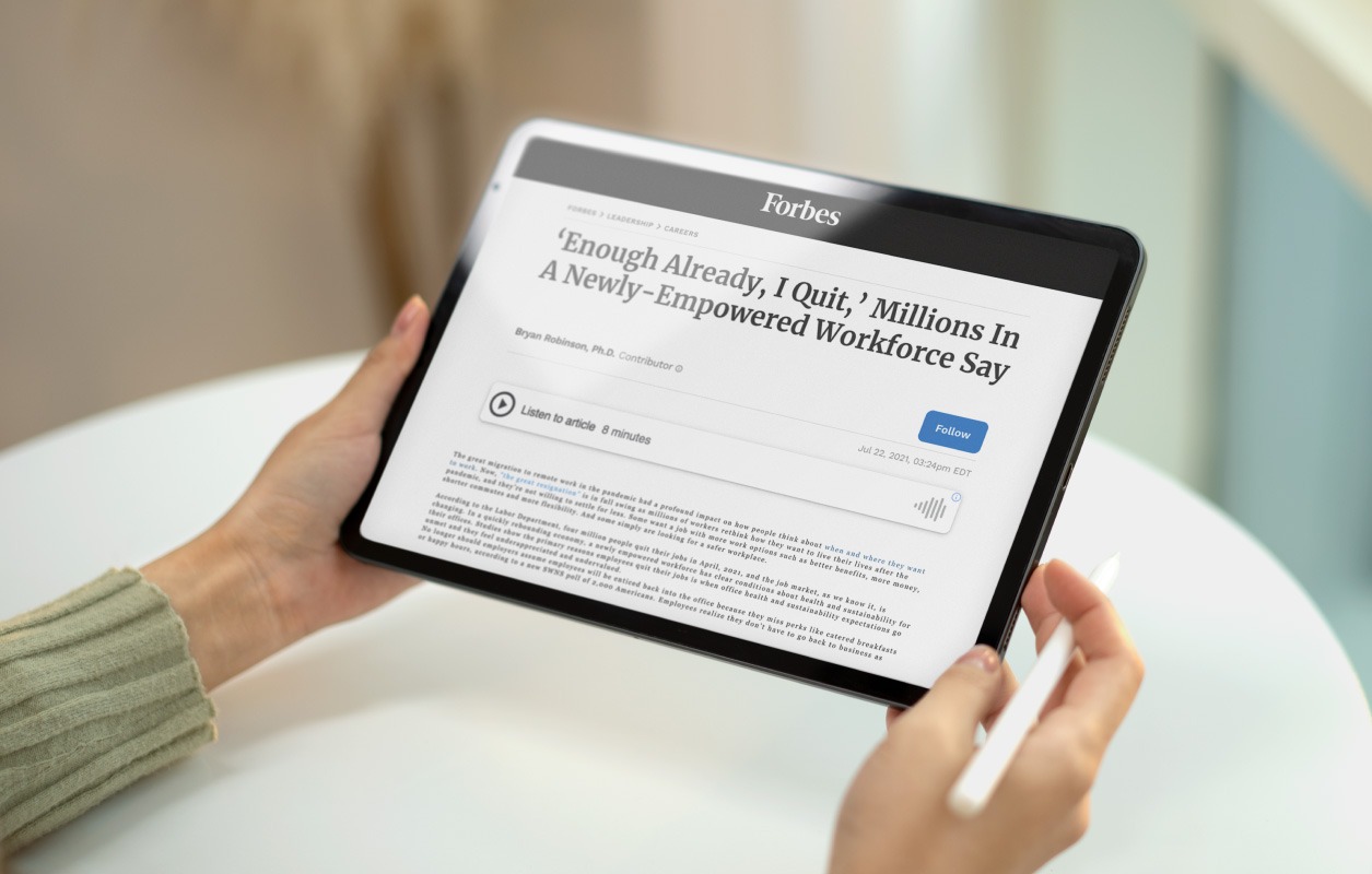 Forbes article mockup on tablet