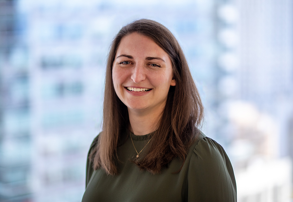 Amanda Blumeyer Headshot