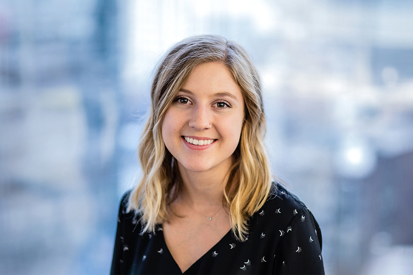 Paige Hellman Headshot