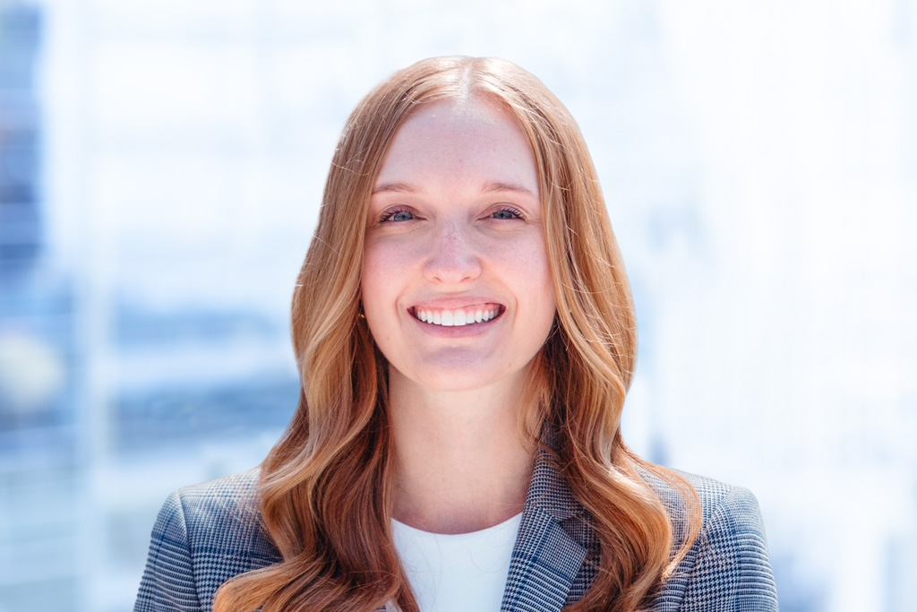 Niki Reznicek headshot