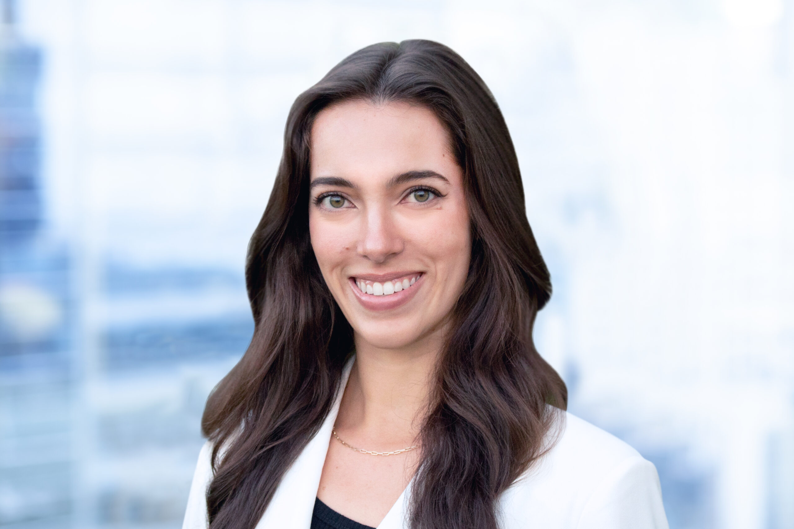 Isabel Crain headshot 2025